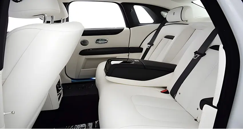 white rolls royce phantom interior